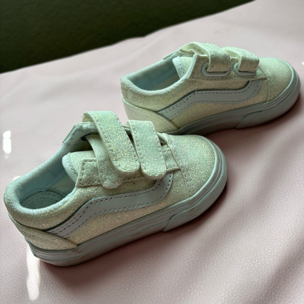Toddler Vans - size 4